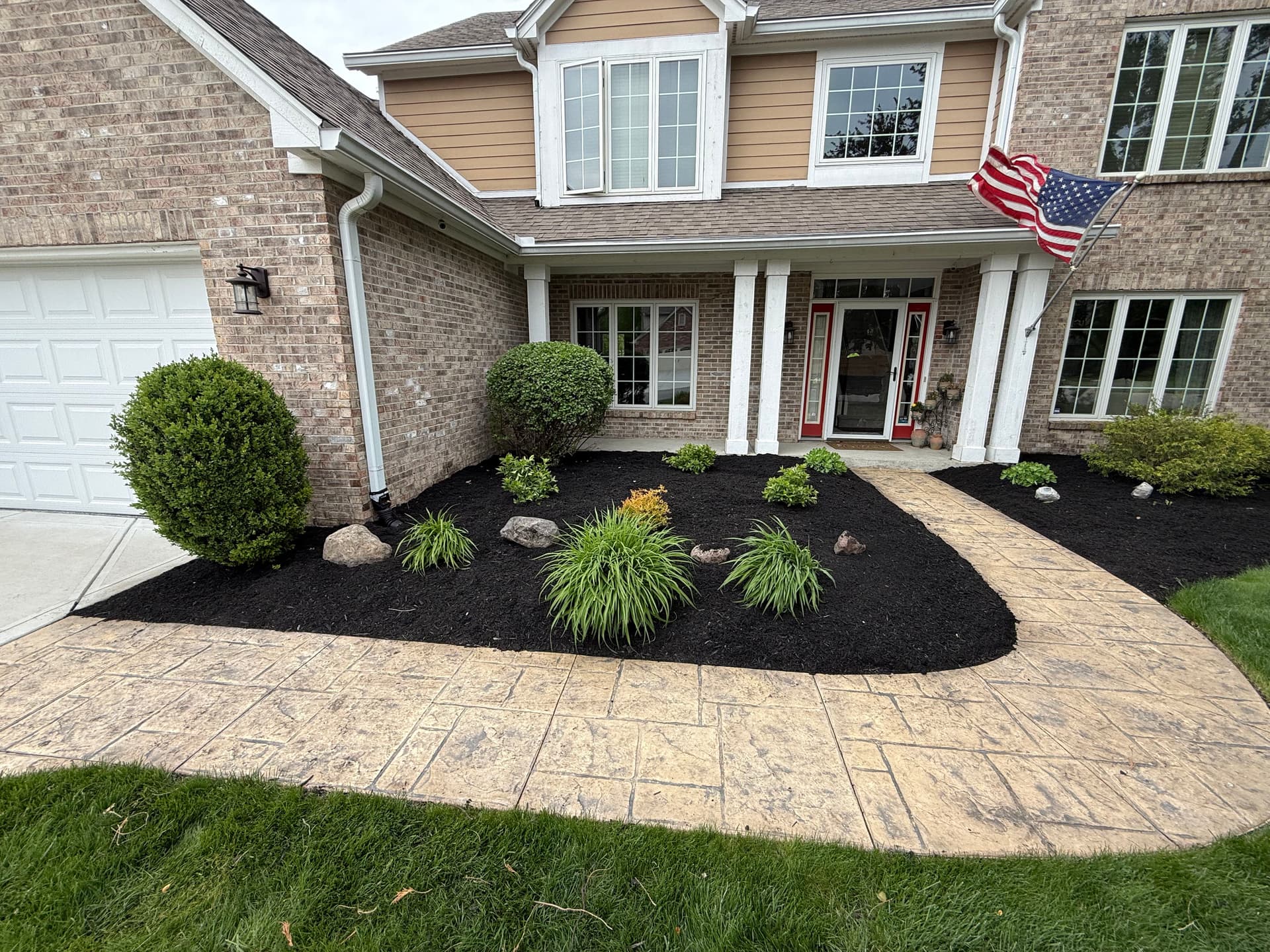 Gallery photos for Front Yard Landscape Redesign with New Shrubs and Black Mulch: Image #2