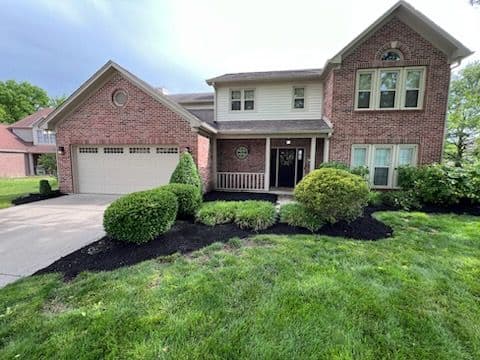Gallery photos for Transform Your Yard with Black Mulch Magic in Fishers: Image #3