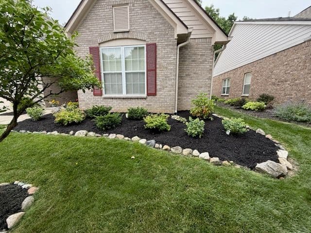 Gallery photos for Shelton Exterior Designs Transforms Carmel Yard: Image #2